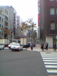 �D�y�s���S�X�̊X�H���̍g�t