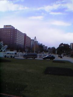 �ӏH�̍g�t�Ɉ͂܂�钆�Œ��X�Ɛi�ރC���~�l�[�V�����H��