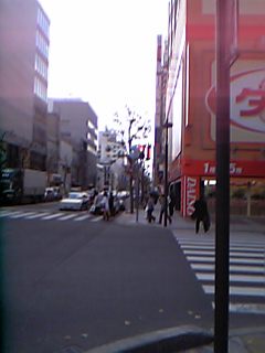 ��3��ʂ̊X�H���̍g�t